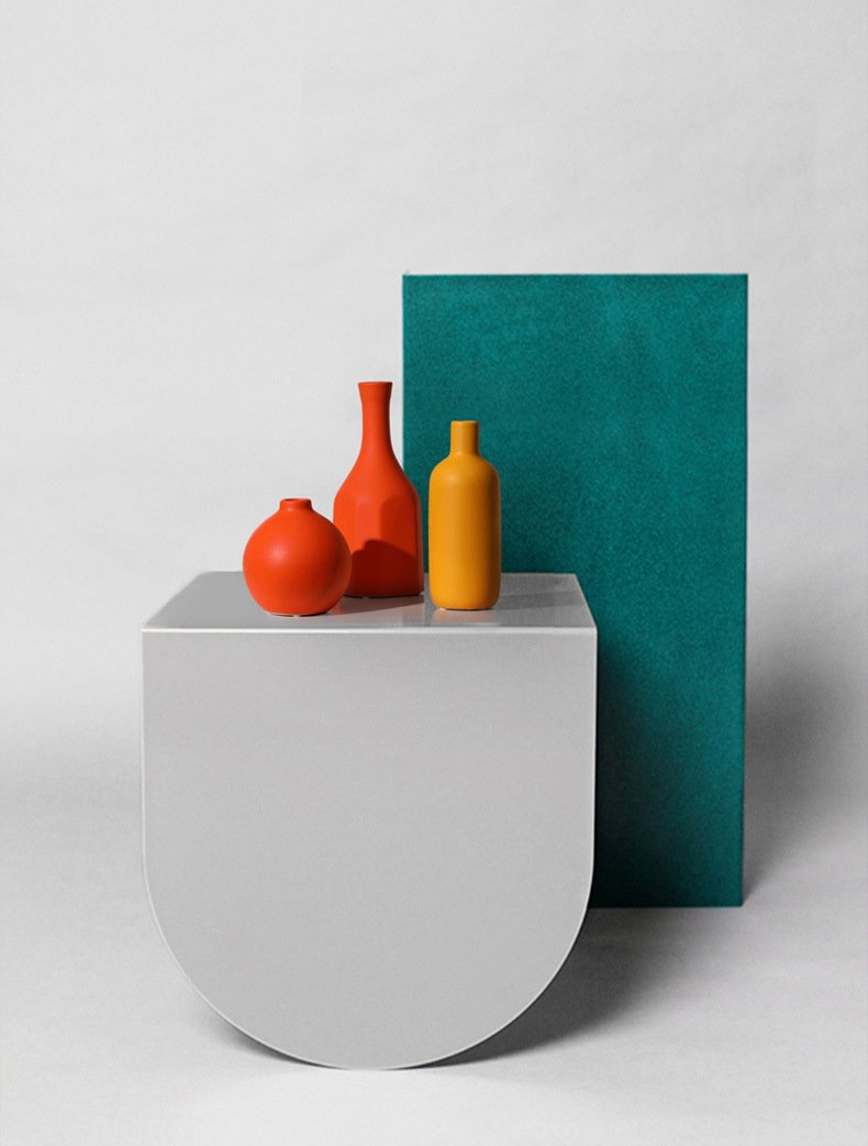Contrasted Ceramic Vases